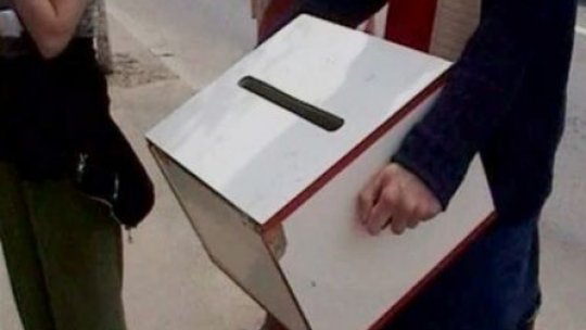 Cine poate vota prin intermediul urnei speciale?