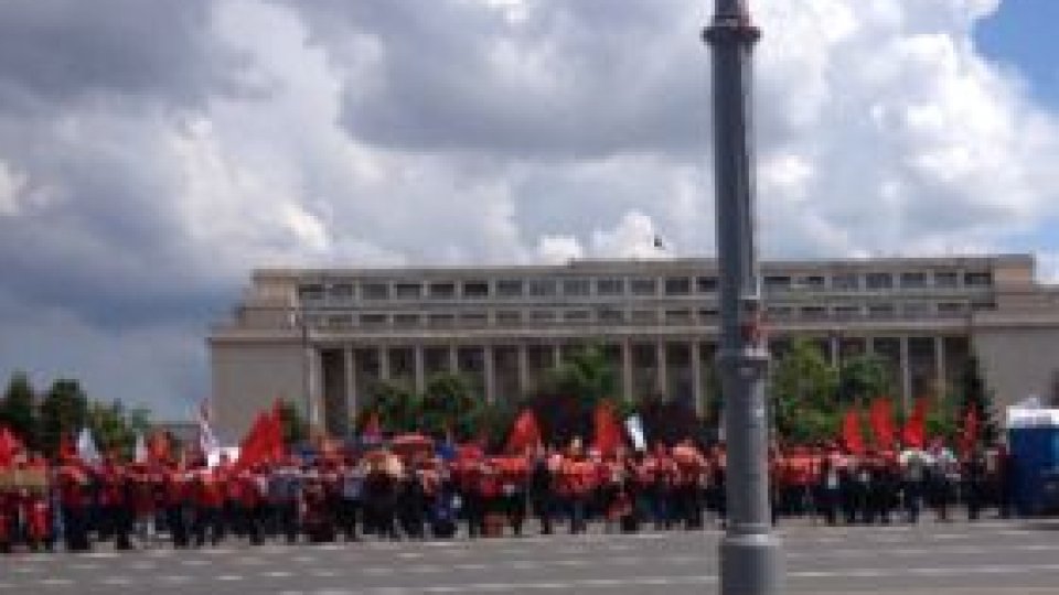 Proteste în stradă pe tema salarizării bugetare