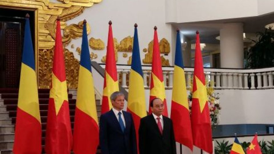 Premierul Cioloş pledează pentru încurajarea investiţiilor vietnameze
