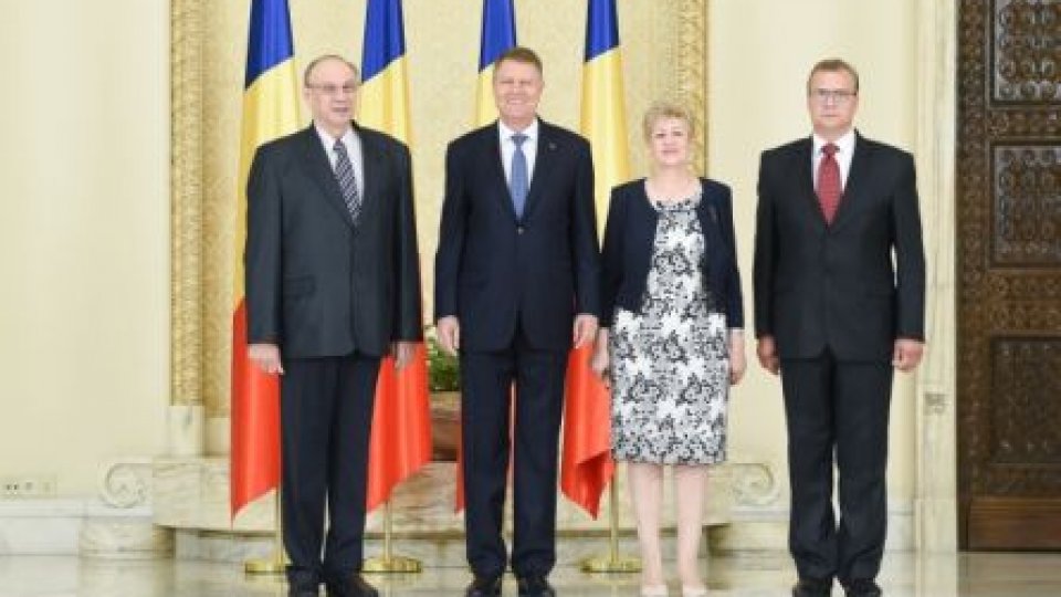 Noii judecători ai CCR au depus jurământul în faţa preşedintelui Iohannis