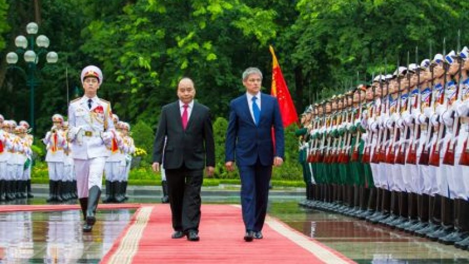 Transgaz şi Transelectrica au semnat înţelegeri de cooperare cu societăţile similare din Vietnam