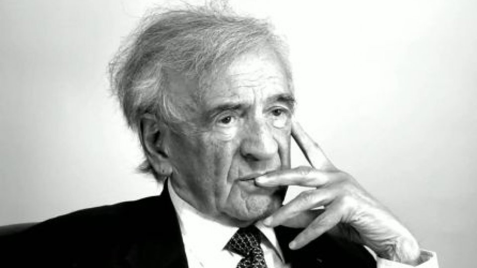 A murit Elie Wiesel