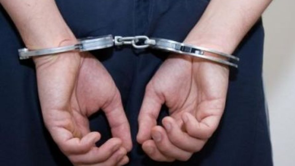  Arest preventiv pentru cei trei traficanţi implicaţi în cazul Sky News