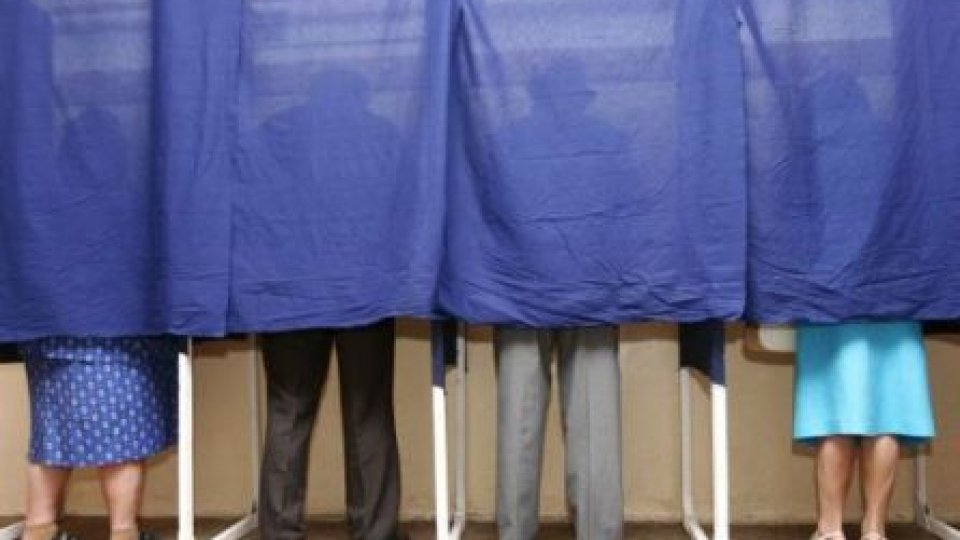 Guvernul suplimentează numărul secţiilor de votare pentru diasporă