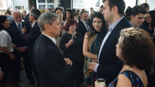 Premierul Cioloş, lobby pentru "Cuminţenia Pământului!" în comunitatea românească din New York