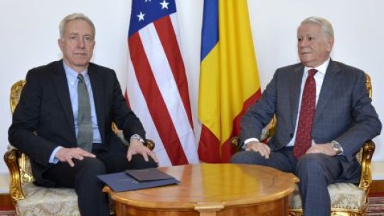 Întâlnire ambasadorul SUA, Hans Klemm şi ministrul de Afacerilor Externe, Teodor Meleşcanu