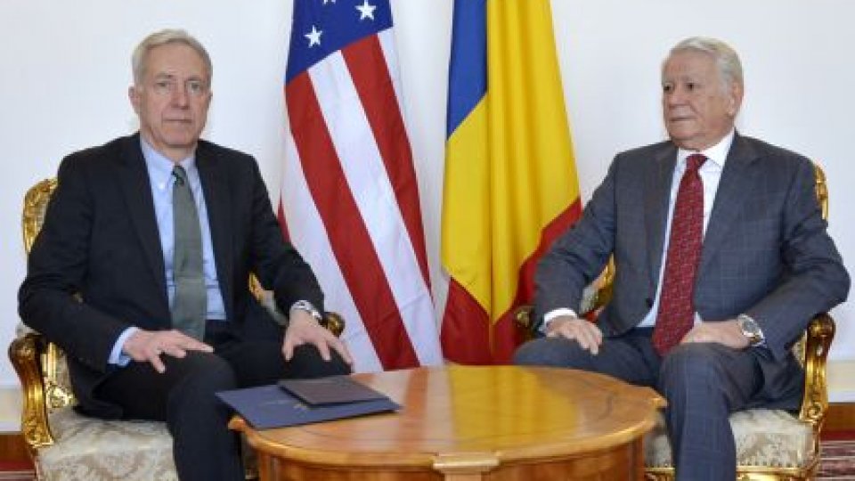 Întâlnire ambasadorul SUA, Hans Klemm şi ministrul de Afacerilor Externe, Teodor Meleşcanu