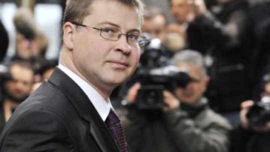 Valdis Dombrovskis: Autorităţile trebuie să ia măsuri pentru a reduce impozitarea asupra muncii