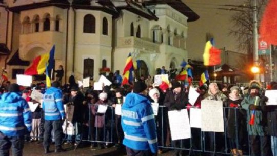 A 13-a zi de proteste