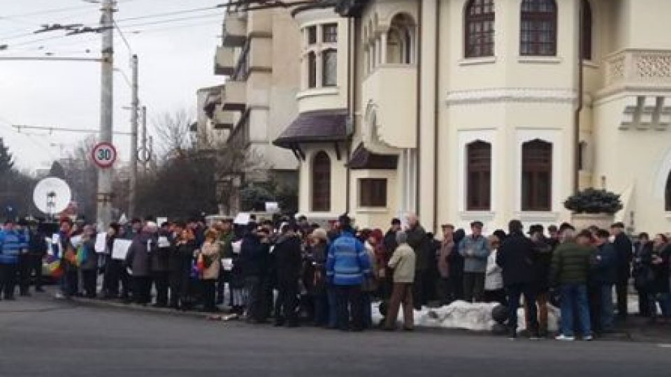 Proteste anti-Iohannis la Palatul Cotroceni