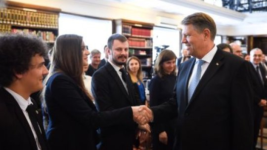 Preşedintele Iohannis s-a întâlnit cu studenţi şi profesori români din Italia