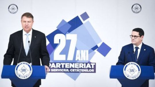 Iohannis: Am cerut SRI echilibru şi echidistanţă necondiţionată