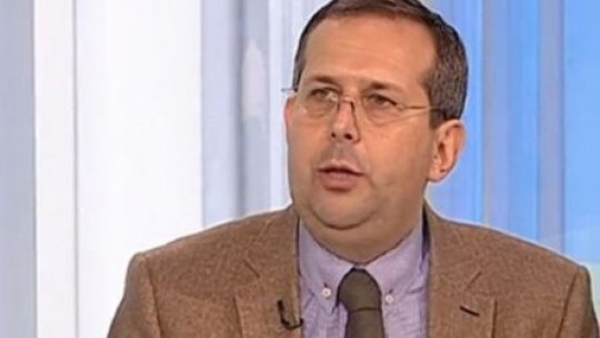 Fostul deputat Theodor Nicolescu şi fosta consilieră a lui Oprea, acuzaţi de corupţie