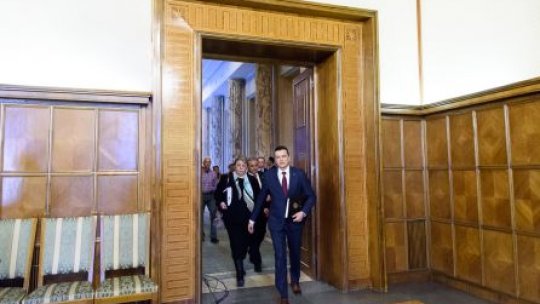 Premierul Grindeanu, în vizită de lucru la Ministerul Transporturilor