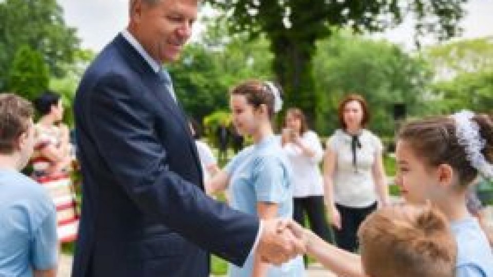 Iohannis: La mulţi ani tuturor copiilor!