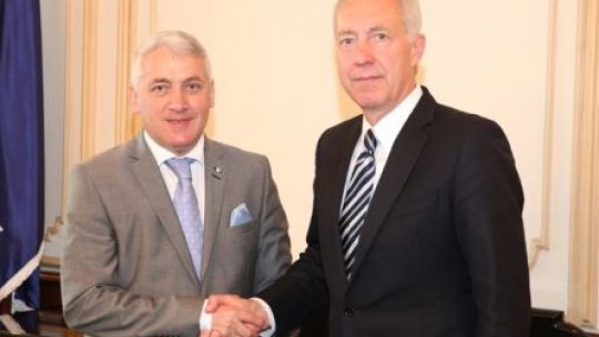 Autorităţile române, felicitate de ambasadorul SUA la Bucureşti  