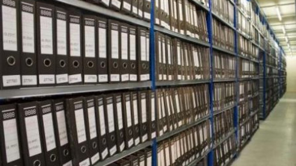 S-a constituit Comisia de inventariere a arhivei SIPA