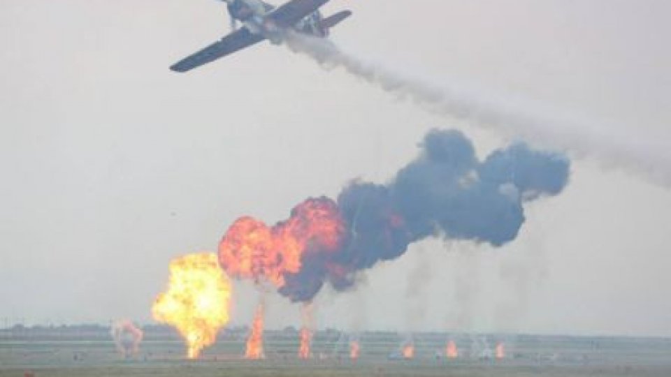 Spectacol aviatic pe Aeroportul Băneasa din Capitală