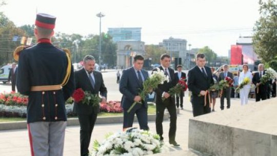 Discursuri oficiale și proteste de Ziua Independenței Republicii Moldova