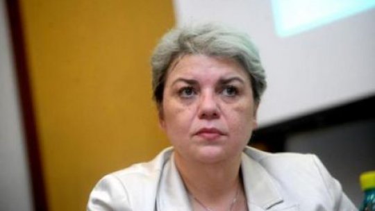 Opoziția cere demisiile miniștrilor Sevil Shhaideh şi Rovana Plumb