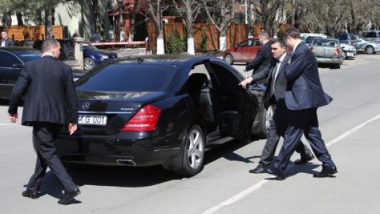 Premierul şi membrii cabinetului au decis să renunţe la serviciile SPP