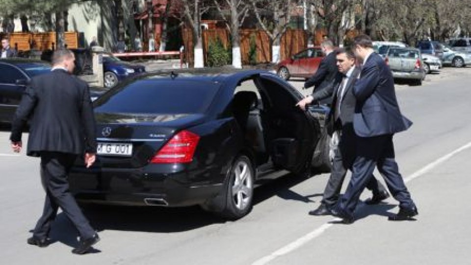 Premierul şi membrii cabinetului au decis să renunţe la serviciile SPP