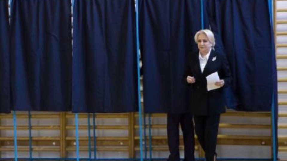 Votul pentru referendum, în plină desfășurare. Premierul Dăncilă a votat la Jean Monnet