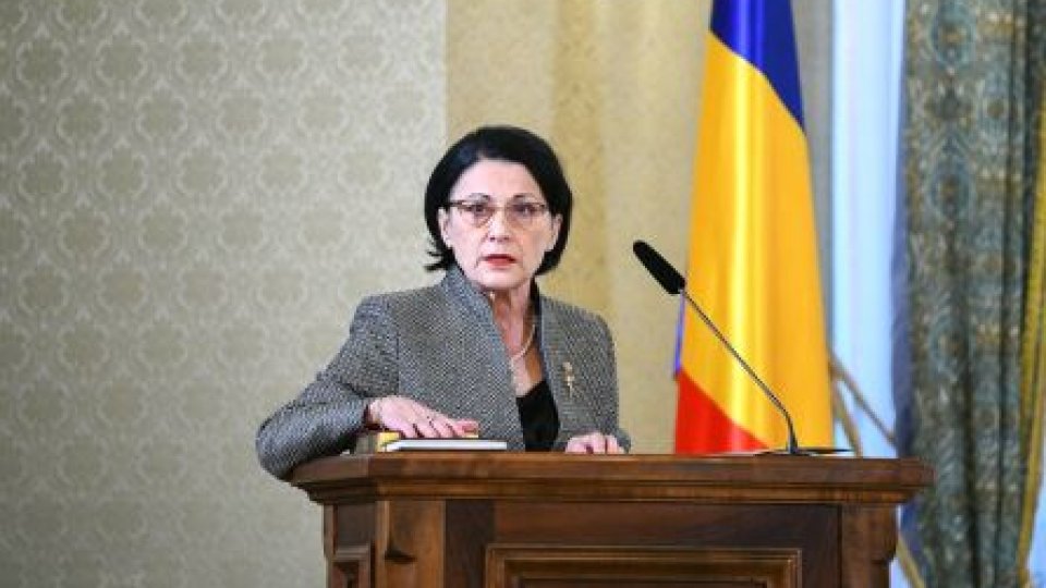 Miniştrii acceptaţi de preşedinte au depus jurământul
