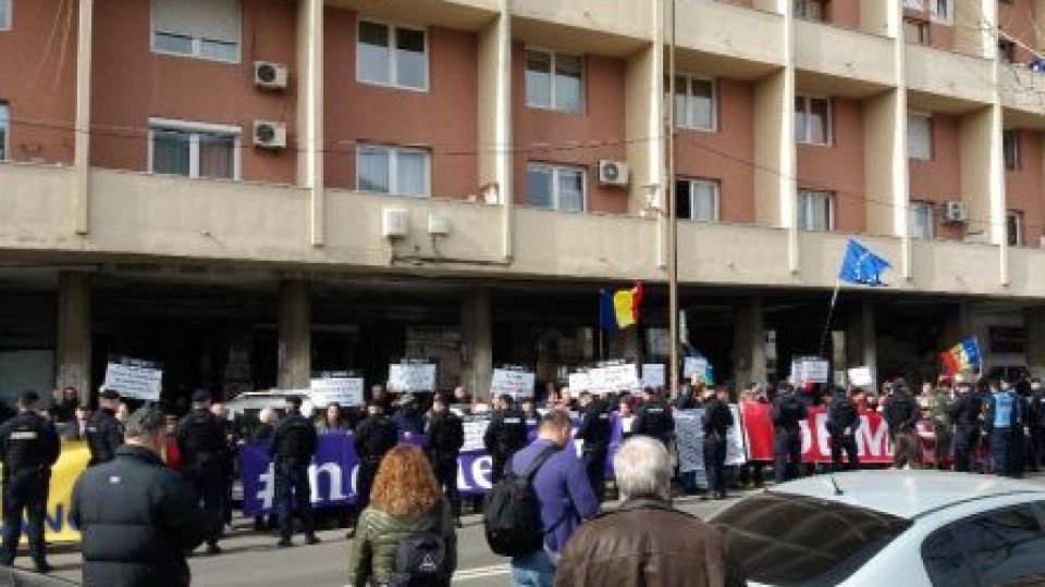 Proteste în fața Sălii Palatului, la Congresul PSD
