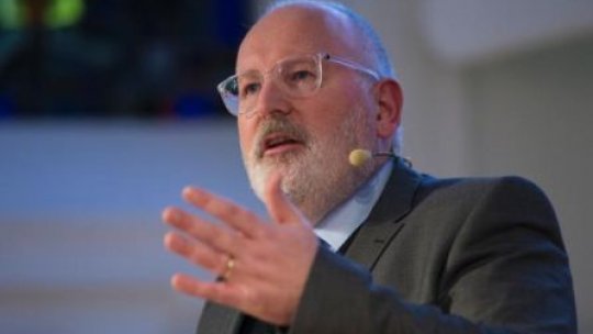 Timmermans: Controlul magistraților nu trebuie făcut de politicieni
