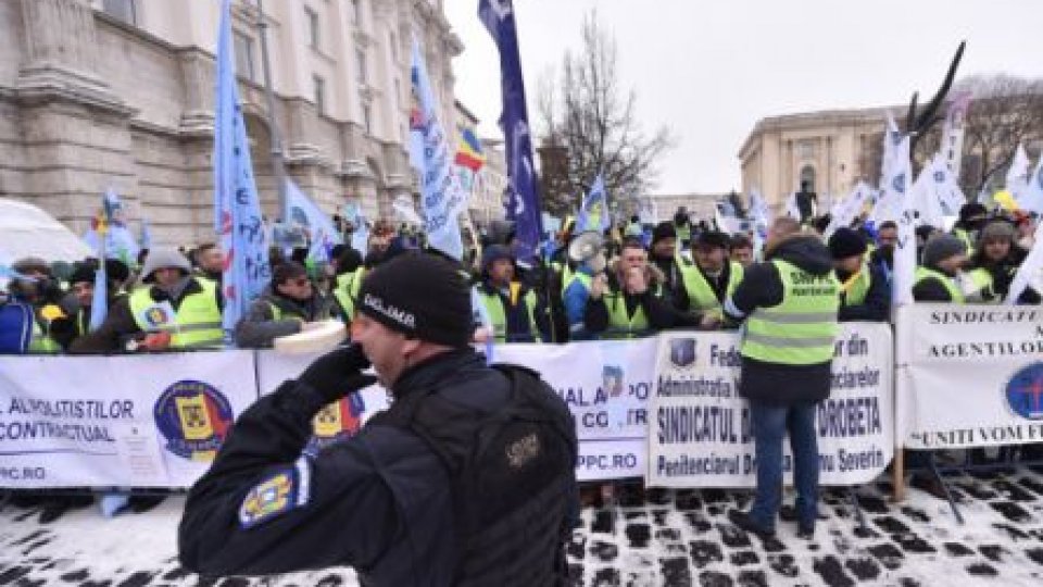 Proteste ale sindicaliştilor din poliţie şi din penitenciare la București