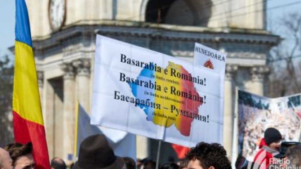 Moldovenii vor reîntregirea națională a României