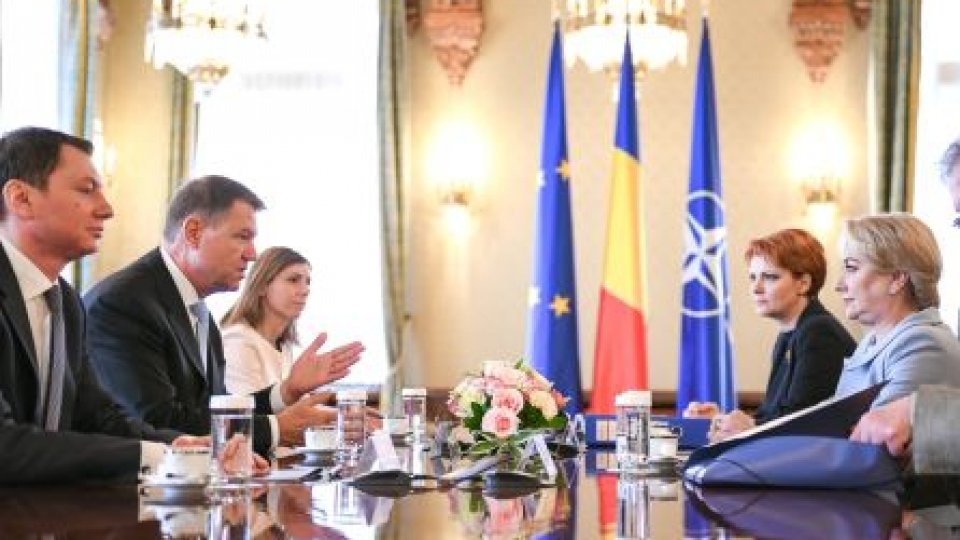 Iohannis: Tensiunile interne pe teme de politică externă trebuie să înceteze