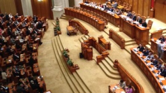 Se citește moțiunea de cenzură a PNL în plenul Camerei Deputaților
