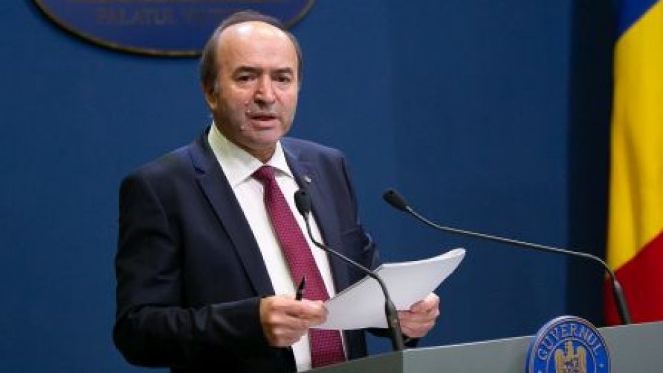 Toader: Preşedintele României este obligat să aplice decizia CCR, după publicare