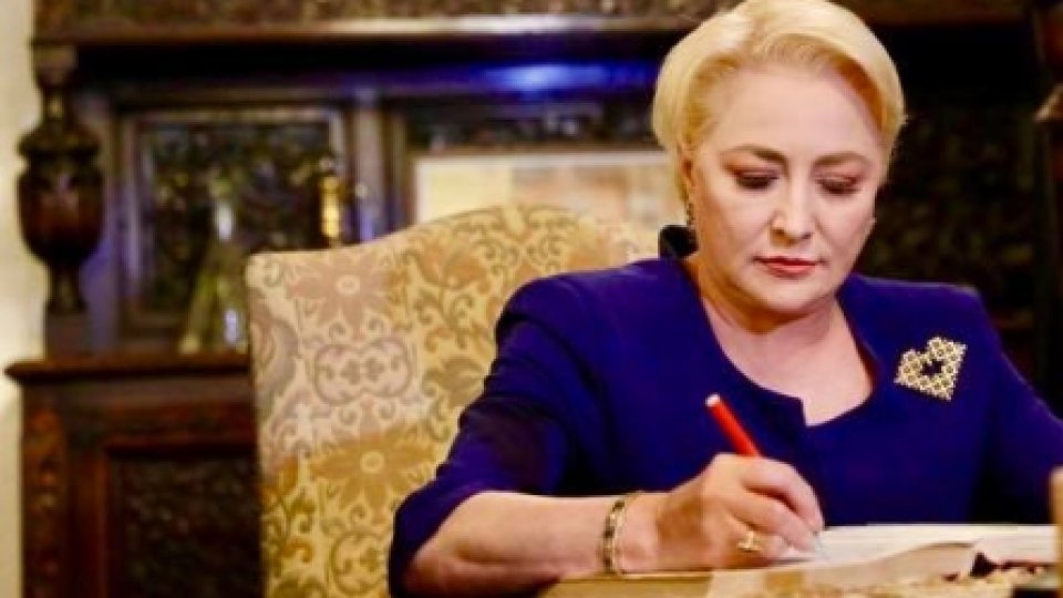 Viorica Dăncilă a votat la  la Colegiul Naţional "Sfântul Sava" din Capitală