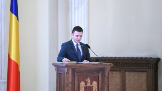 Noii miniştri Daniel Suciu şi Răzvan Cuc au depus jurământul