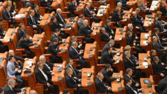 Şedinţă solemnă la Parlament pentru marcarea a 15 ani de la aderarea României la NATO