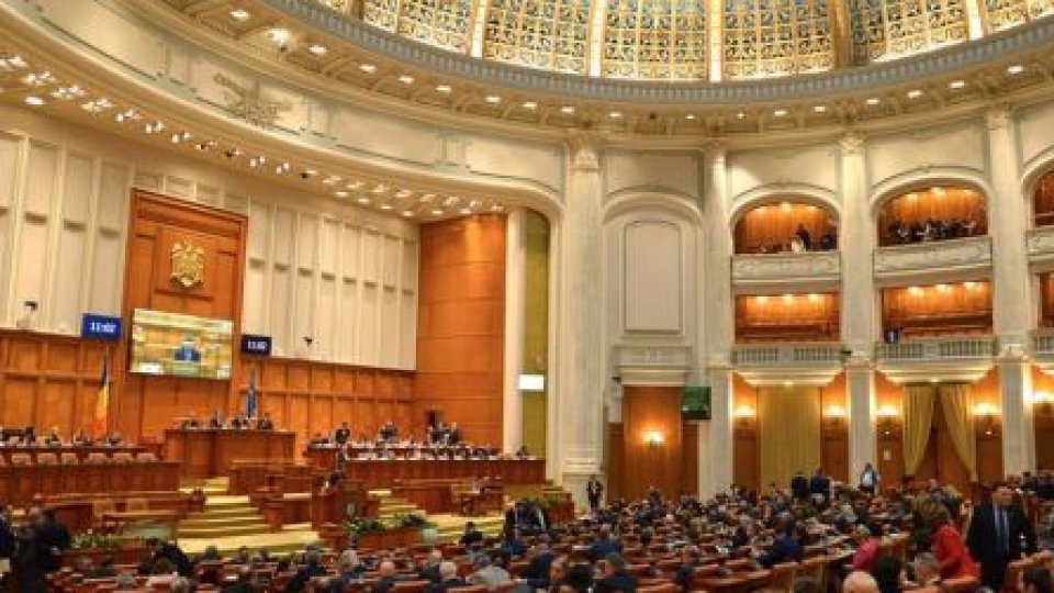 Plenul comun al Camerei Deputaţilor şi Senatului a aprobat înfiinţarea a două comisii de anchetă