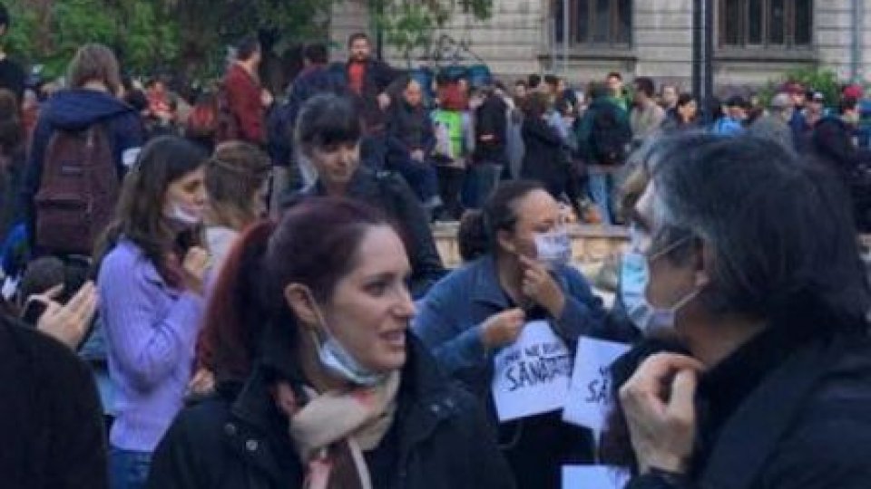 Miting de protest în Piaţa Victoriei