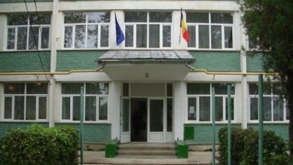 Protocoale în școli în cazul îmbolnăvirilor cu virusul SARS-CoV-2