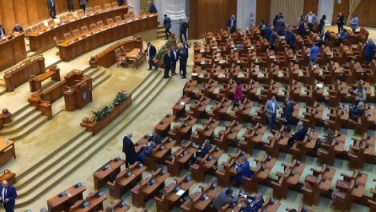 Începe a doua sesiune ordinară a Parlamentului