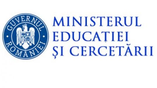 Consultări la Ministerul Educației. Elevii vor învăța on-line