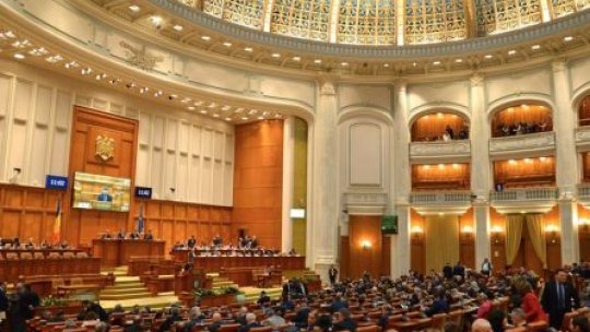 Parlamentul se reunește luni pentru dezbaterea bugetului