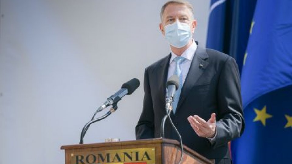 Iohannis: Îi îndemn pe români să aibă încredere în beneficiile imunizării