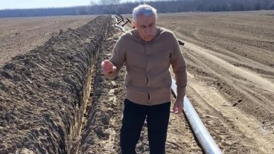 Petre Daea, vizită la sistemele de irigaţii din localităţile de pe malul Prutului