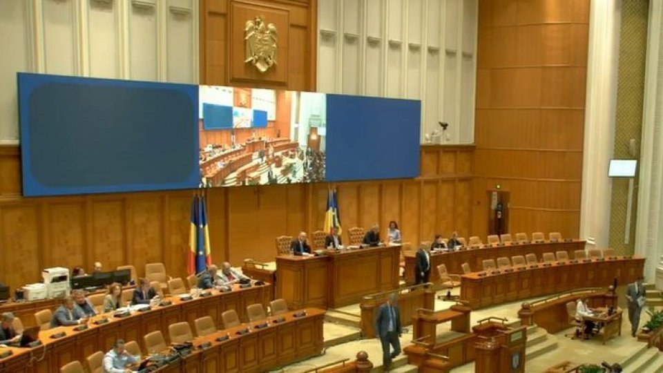 Proiectul noii legi a pensiilor intră în procedură accelerată la Camera Deputaţilor