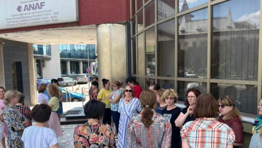 Protest spontan al angaților din Ministerul de Finanțe
