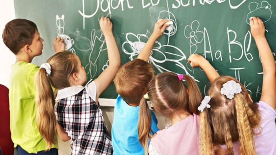 Începe noul an școlar. Ce prevede noua Lege a învăţământului preuniversitar