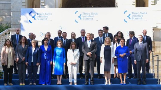 Liderii statelor membre din Europa Centrală şi de Est ale Iniţiativei celor Trei Mări îşi reafirmă sprijinul de neclintit pentru Ucraina